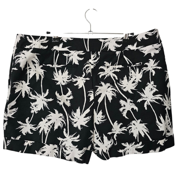 Apt. 9 Black and White Palm Tree Print Shorts - Size 16 - Picture 10 of 13